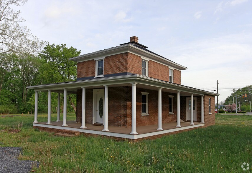 604 Radham St, Front Royal, VA à vendre - Photo de l’immeuble – Image 2 sur 8