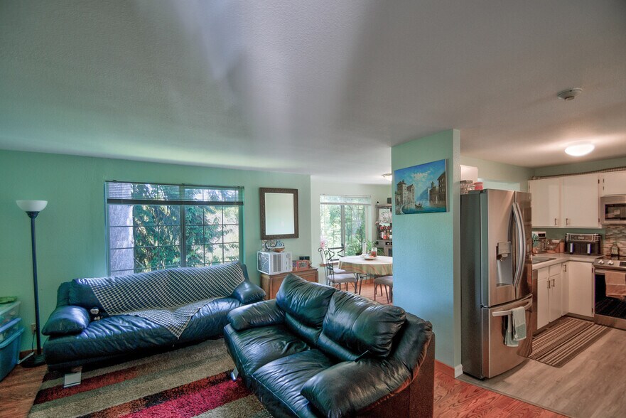 1103 Creekwood Ct SE, Olympia, WA à vendre - Photo de l’immeuble – Image 3 sur 14