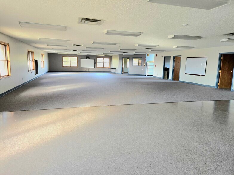 110 Bierman Rd, Epworth, IA à louer - Photo intérieure – Image 3 sur 6