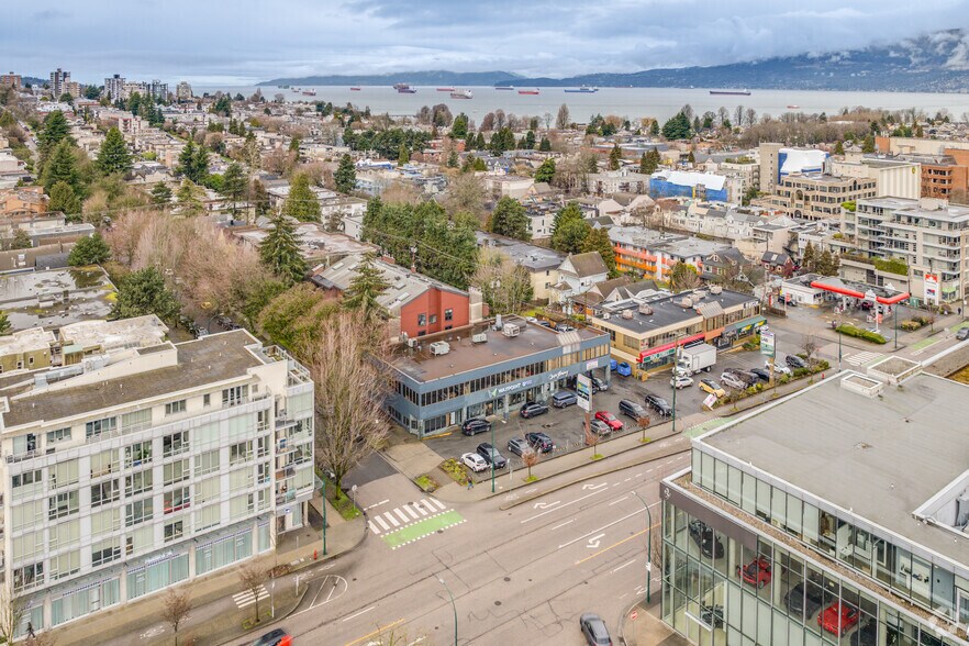 1855 Burrard St, Vancouver, BC à vendre - Aérien – Image 2 sur 2