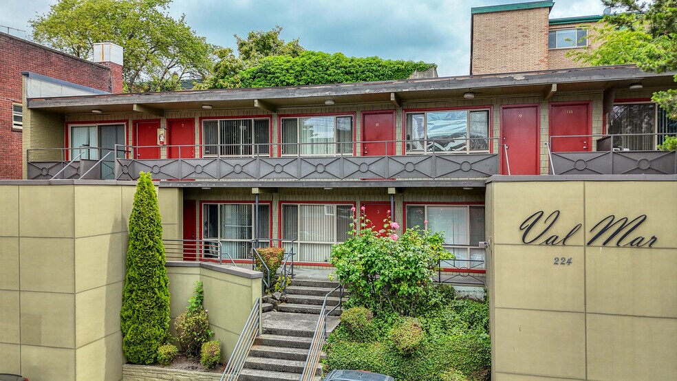 224 Bellevue Ave E, Seattle, WA à vendre - Photo de l’immeuble – Image 1 sur 6