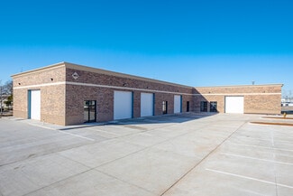Plus de détails pour 3911 N Ann Arbor Ave, Warr Acres, OK - Local d'activités, Industriel/Logistique à louer