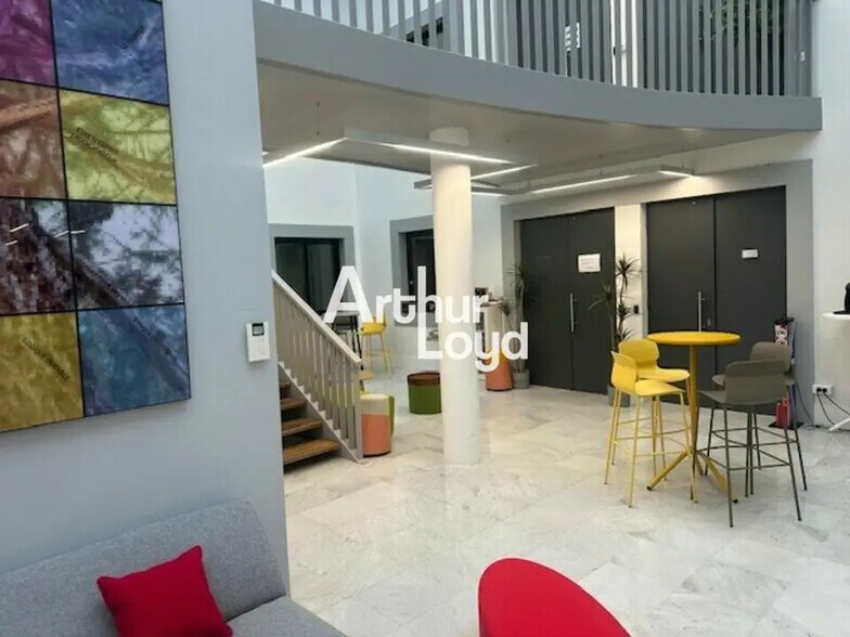 1681 Route Des Dolines, Valbonne à vendre - Photo de l’immeuble – Image 2 sur 5