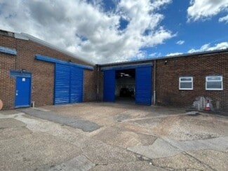 Plus de détails pour Blackwater Way, Aldershot - Industriel/Logistique à louer