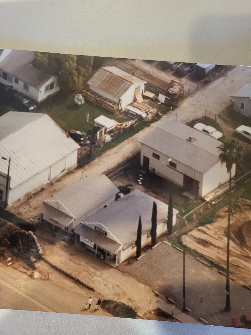 978, 982 & 982 1/2 Center St & Lot portefeuille de 3 biens à vendre sur LoopNet.fr Photo de l’immeuble– Image 1 sur 5