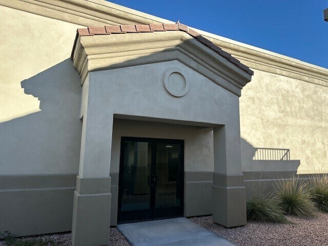 6410 S Kings Ranch Rd, Gold Canyon, AZ à louer - Photo de l’immeuble – Image 1 sur 3