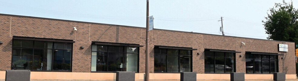 1730 W North Ave, Milwaukee, WI à vendre - Photo de l’immeuble – Image 2 sur 10