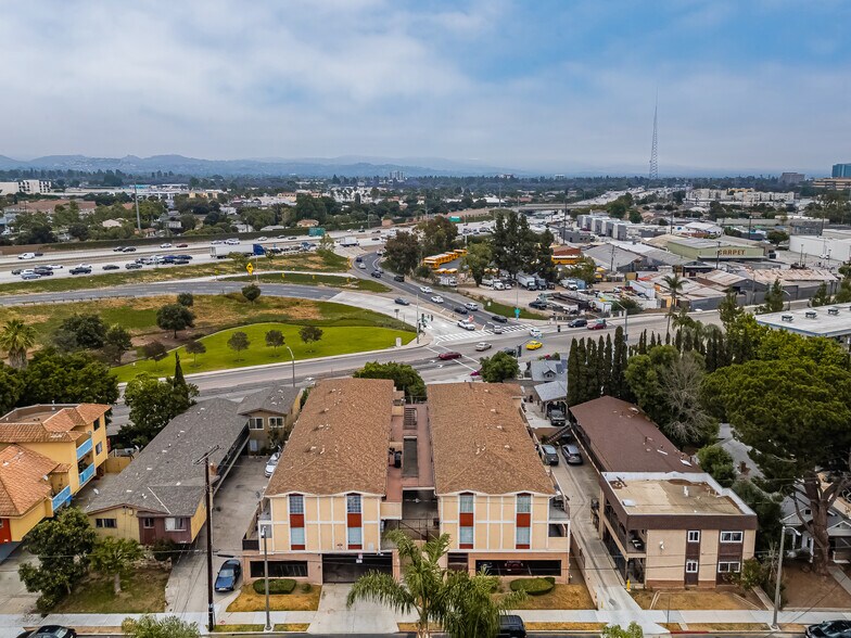 1515 N Dresser St, Santa Ana, CA à vendre - Photo de l’immeuble – Image 2 sur 19