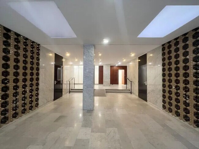 Plus de détails pour 57 Rue De La Convention, Paris - Logement à vendre