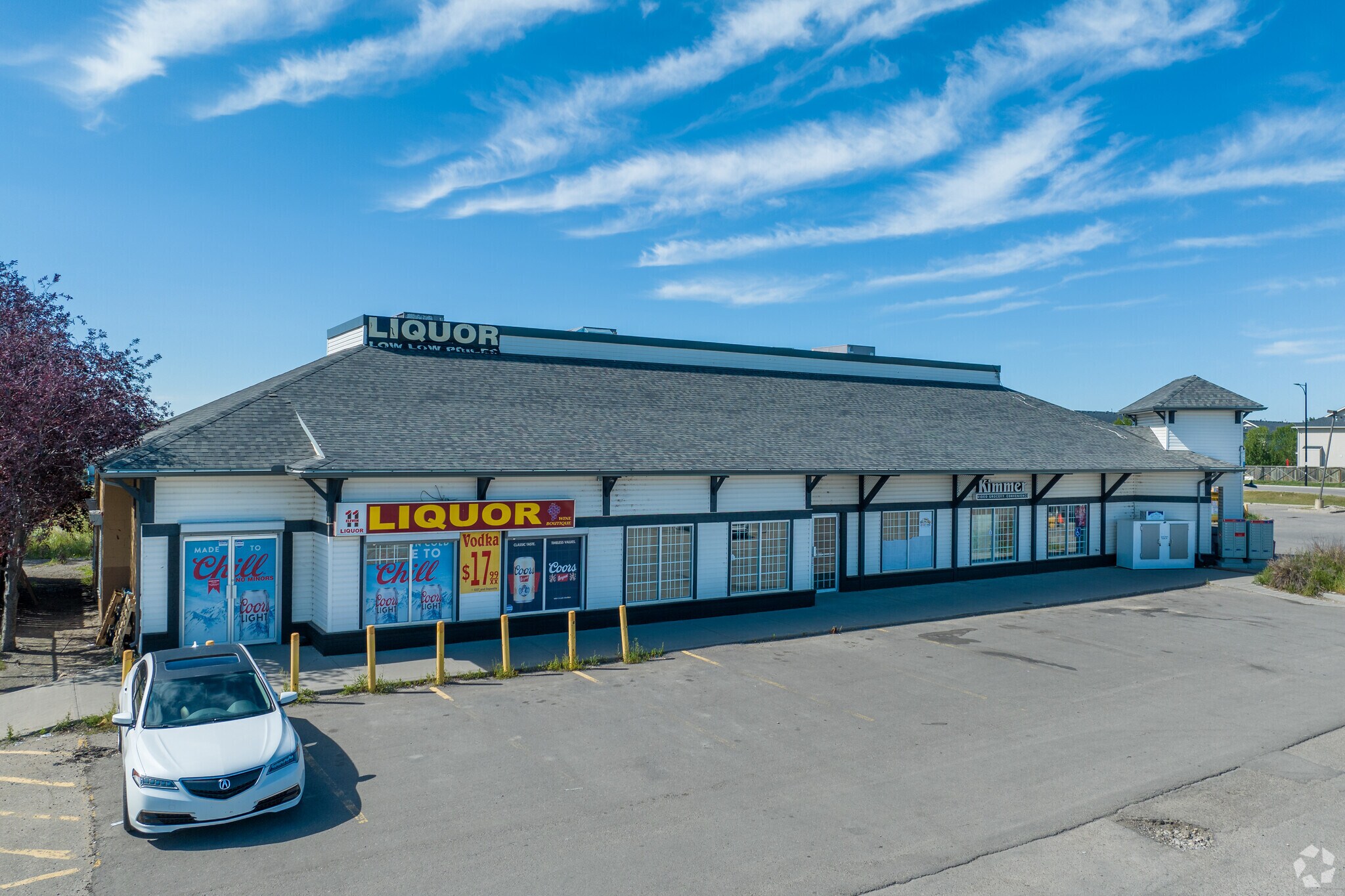 708 Centre St, Rocky View No 44, AB à louer Photo principale– Image 1 sur 6