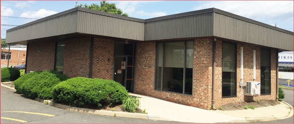 40 Scotch Rd, Ewing Township, NJ à vendre - Photo de l’immeuble – Image 3 sur 29