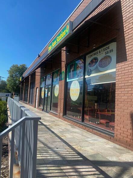 10 Meadowlands Pky, Secaucus, NJ à louer - Photo de l’immeuble – Image 3 sur 15