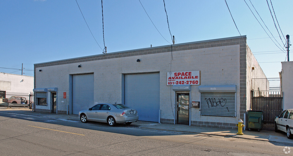 900-902 Long Island Ave, Deer Park, NY à louer - Photo principale – Image 1 sur 2