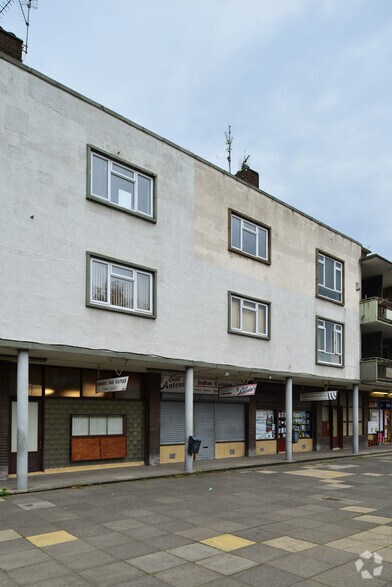 10-26 Woodside Way, Glenrothes à vendre - Photo de l’immeuble – Image 3 sur 4