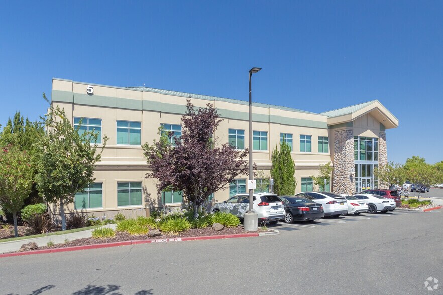 5 Medical Plaza Dr, Roseville, CA à louer - Photo principale – Image 1 sur 5