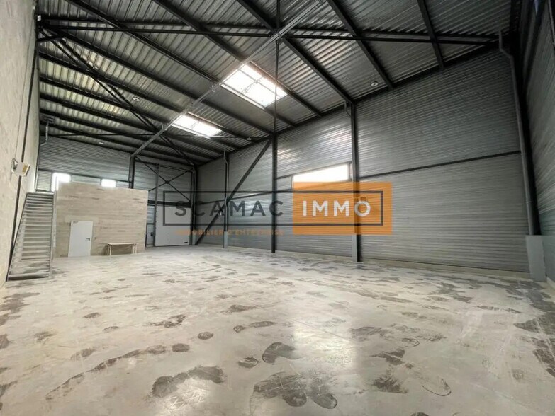 77360 Vaires-Sur-Marne, Vaires-sur-Marne à louer - Photo de l’immeuble – Image 1 sur 5
