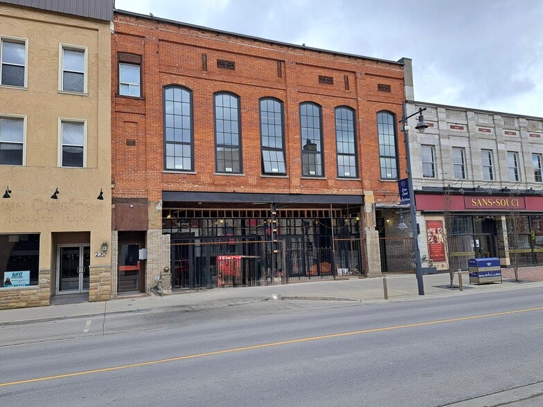 232 Front St, Belleville, ON à vendre - Photo de l’immeuble – Image 3 sur 19