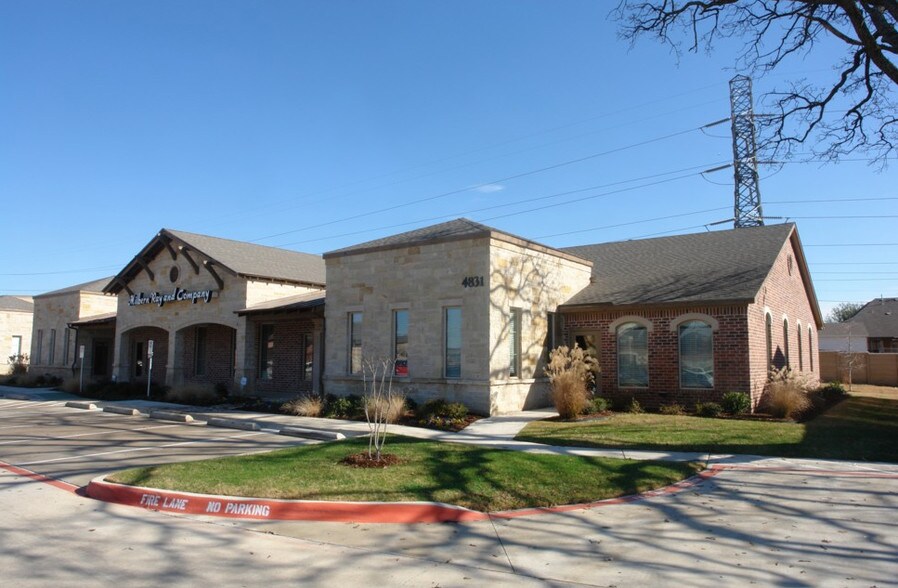 4831 Merlot Ave, Grapevine, TX à vendre - Photo de l’immeuble – Image 3 sur 4