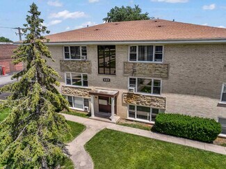 Plus de détails pour 465 N Mill Rd, Addison, IL - Logement à vendre