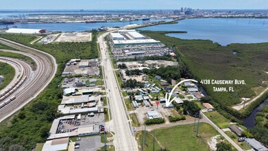 4138 Causeway Blvd, Tampa, FL à louer Photo intérieure– Image 2 sur 12