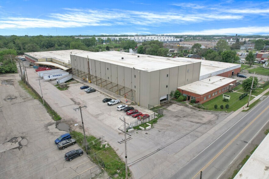 521 Marion Rd, Columbus, OH à vendre - Photo de l’immeuble – Image 1 sur 17