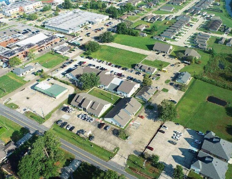 1078 E Worthy St, Gonzales, LA à vendre - Aérien – Image 2 sur 17
