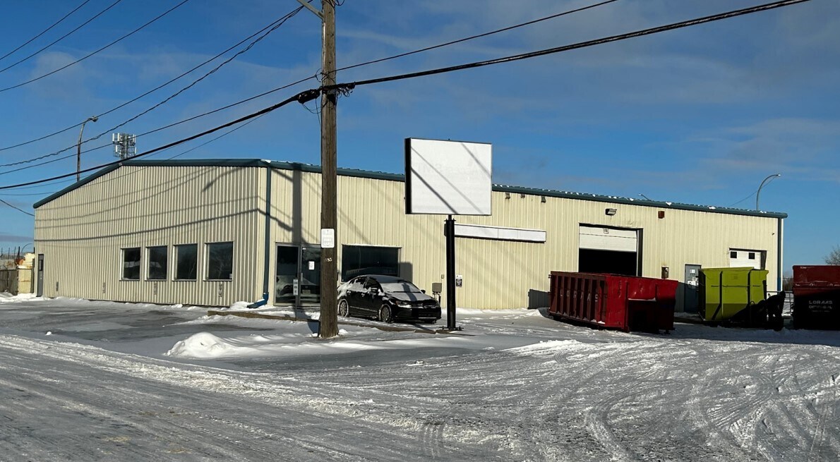 225 Quebec St, Regina, SK à louer Photo principale– Image 1 sur 2