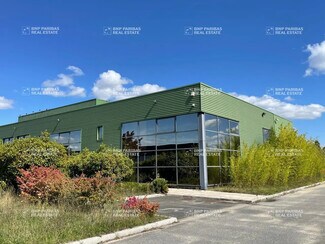 Plus de détails pour Local d'activités à louer