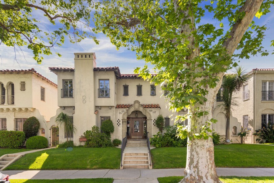 127 S Sycamore Ave, Los Angeles, CA à vendre - Photo de l’immeuble – Image 3 sur 6