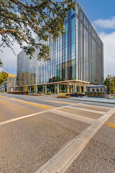 427 W 20th St, Houston, TX à louer - Photo de l’immeuble – Image 2 sur 15