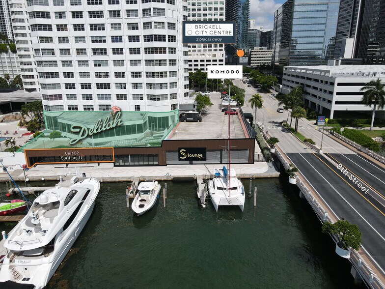 801 Brickell Bay Dr, Miami, FL à vendre - Aérien – Image 3 sur 12