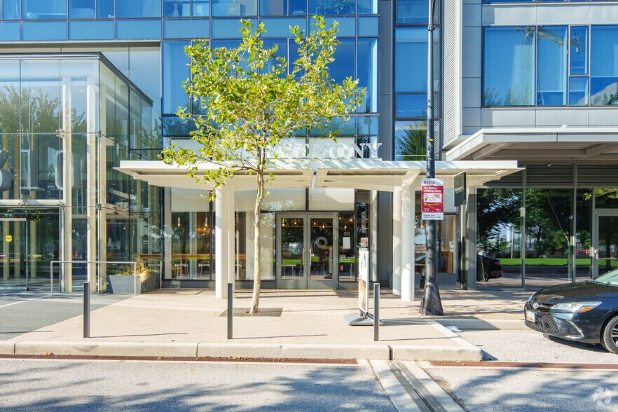 1310 Point St, Baltimore, MD à louer - Photo de l’immeuble – Image 3 sur 15