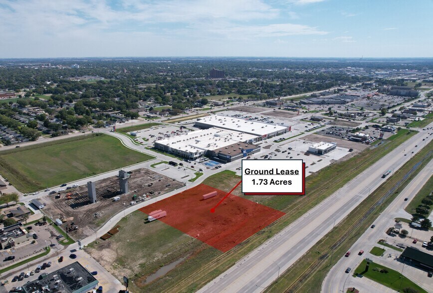 1708 Conestoga Dr, Grand Island, NE à louer - Photo de l’immeuble – Image 1 sur 5