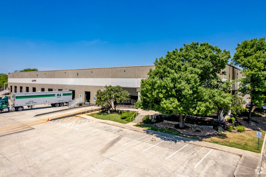 1010 Arion Pky, San Antonio, TX à louer - Photo principale – Image 1 sur 3