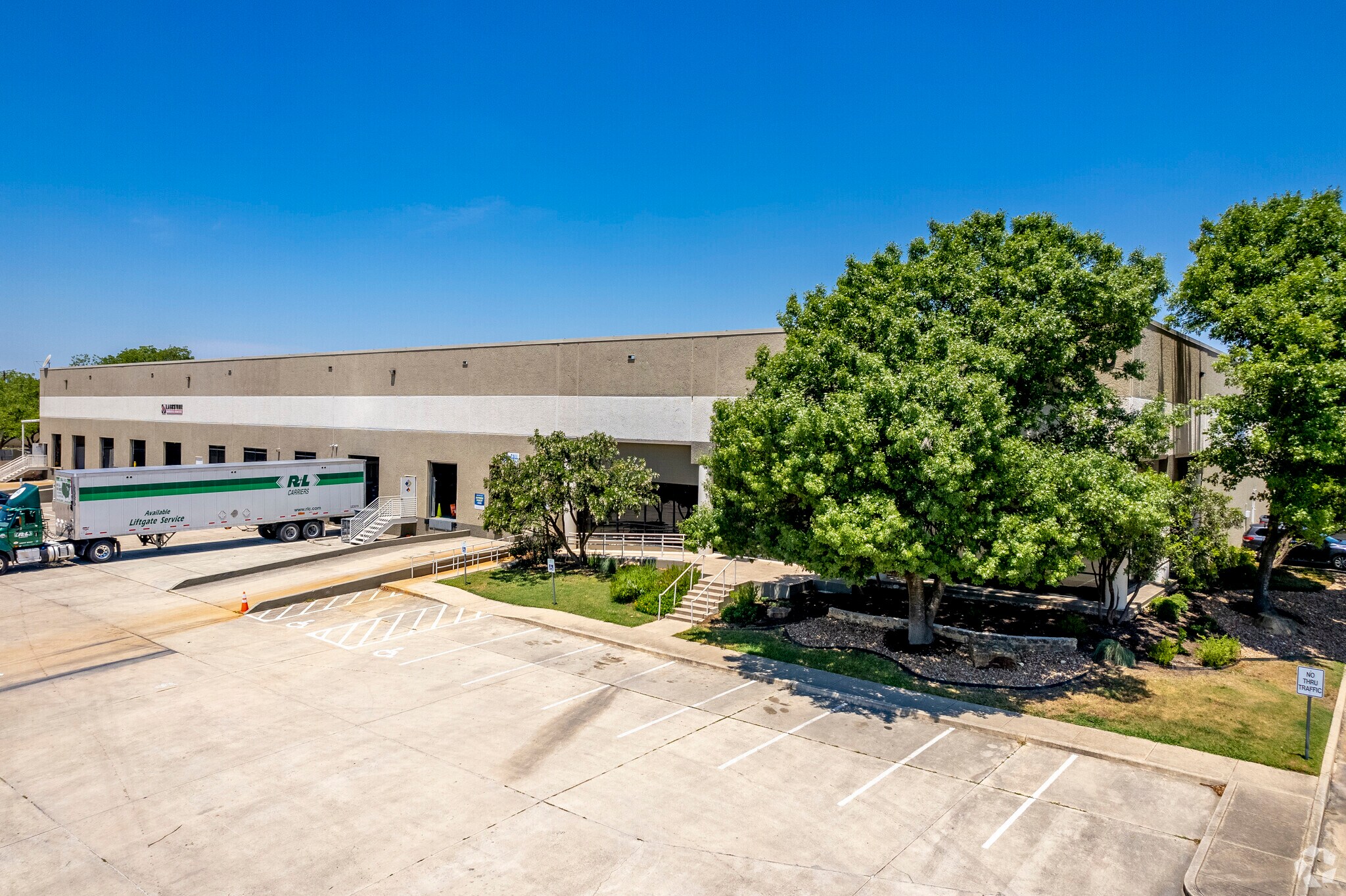 1010 Arion Pky, San Antonio, TX à louer Photo principale– Image 1 sur 4