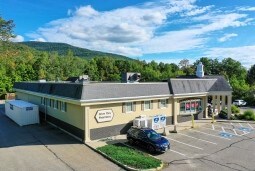 50 Main St, Lincoln, NH à louer - Photo de l’immeuble – Image 2 sur 4