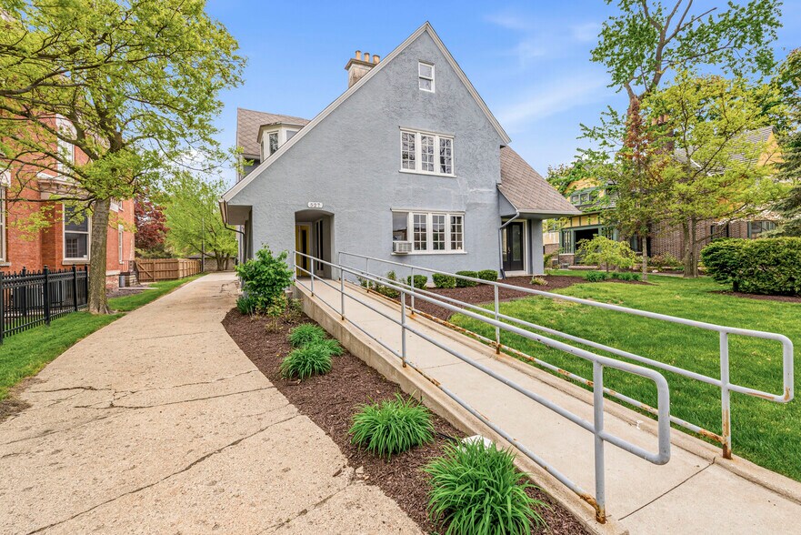 527 W Colfax Ave, South Bend, IN à vendre - Photo principale – Image 1 sur 5