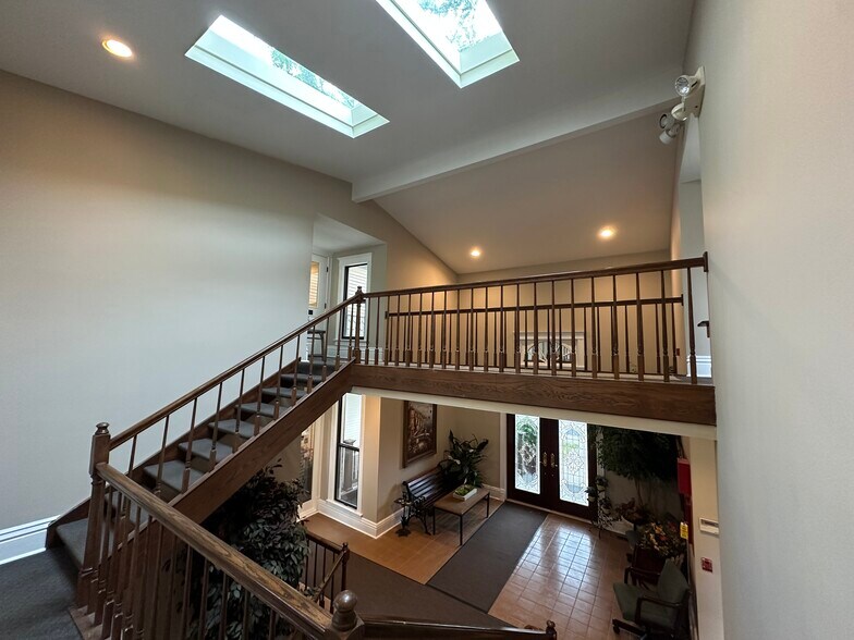121 N Washington St, Naperville, IL à vendre - Photo de l’immeuble – Image 2 sur 19