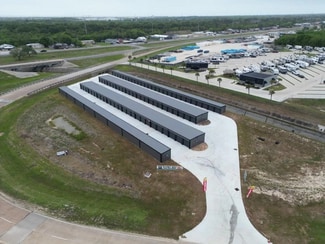 Plus de détails pour 2100 W Parkway St, Groves, TX - Spécialisé à vendre
