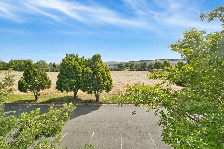 4725 Mangels Blvd, Fairfield, CA à louer - Photo de l’immeuble – Image 3 sur 14