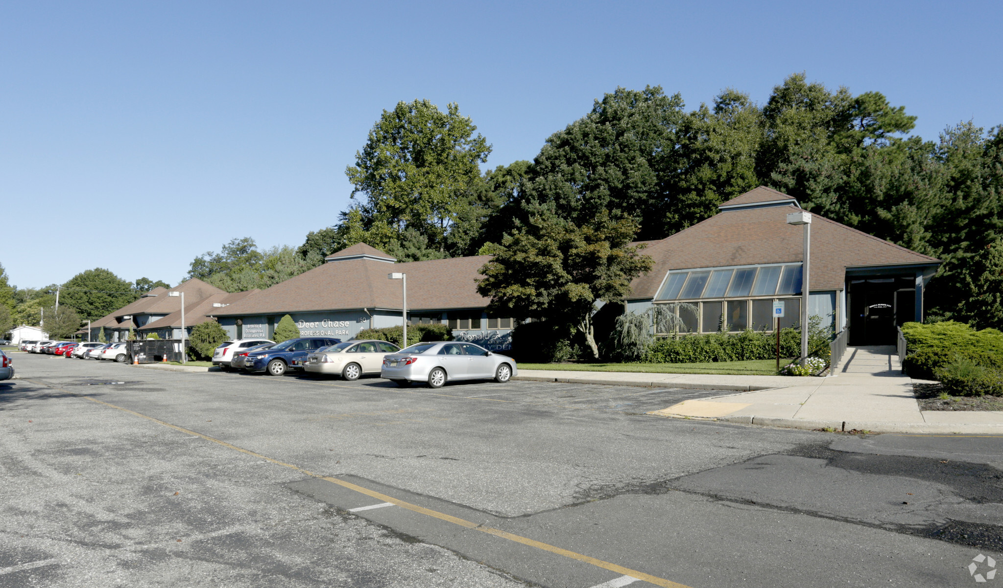 150 Route 37, Toms River, NJ à louer Photo principale– Image 1 sur 8