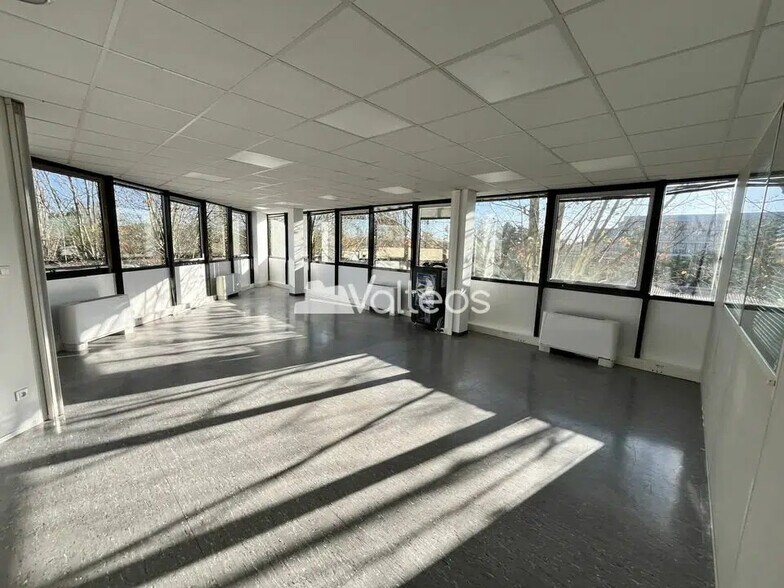 644 Avenue L'Occitane, Labège à louer - Photo de l’immeuble – Image 2 sur 7