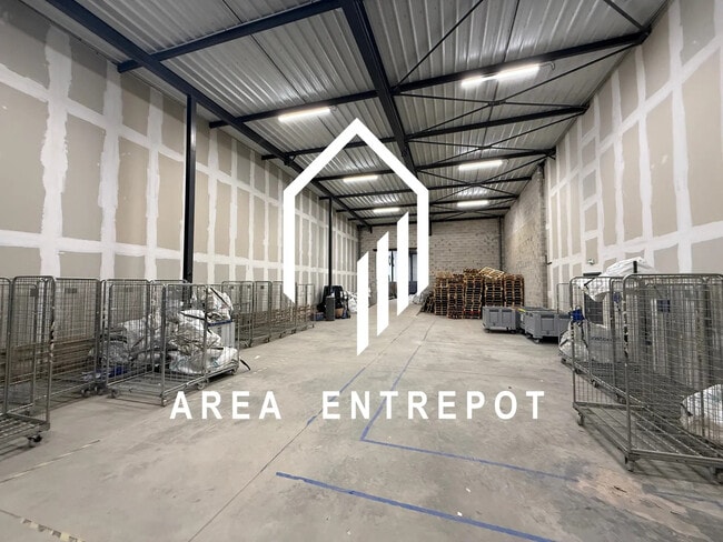 Plus de détails pour Local d'activités, Industriel/Logistique à louer