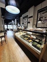 Local commercial dans Madrid, Madrid à louer Plan d’étage– Image 1 sur 10