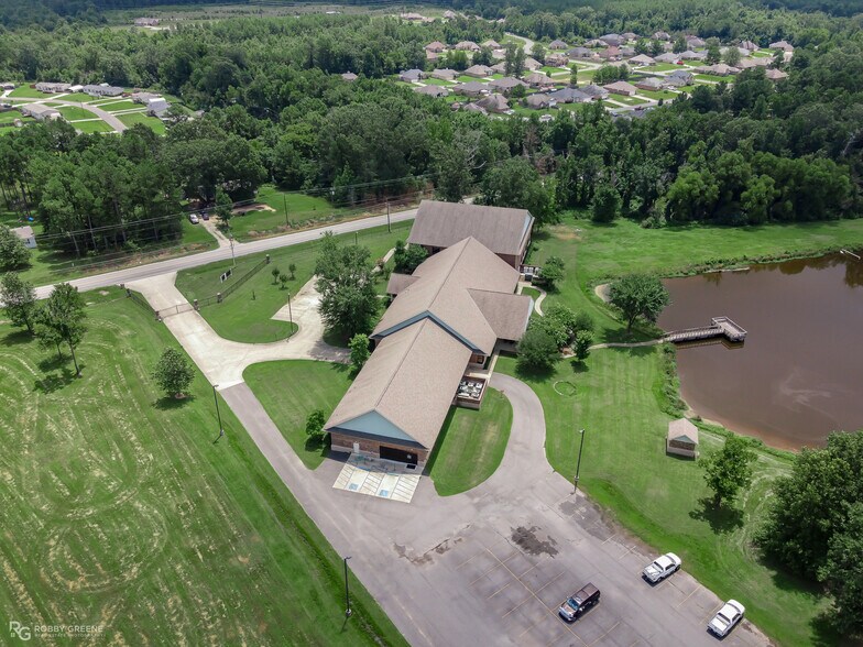 10100 Woolworth Rd, Keithville, LA à louer - Photo de l’immeuble – Image 3 sur 63