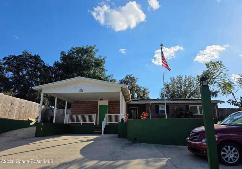 2625 Garden St, Titusville, FL à vendre - Photo principale – Image 1 sur 36