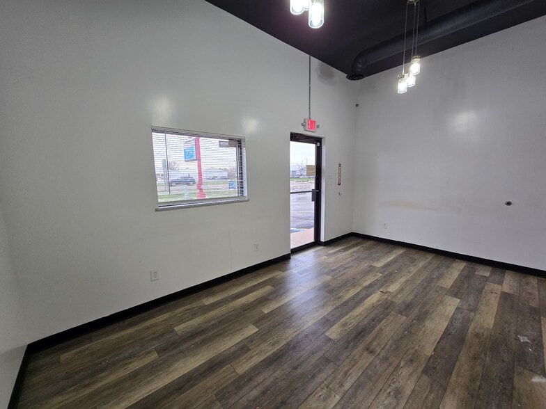3895 N Euclid Ave, Bay City, MI à vendre - Photo intérieure – Image 3 sur 11