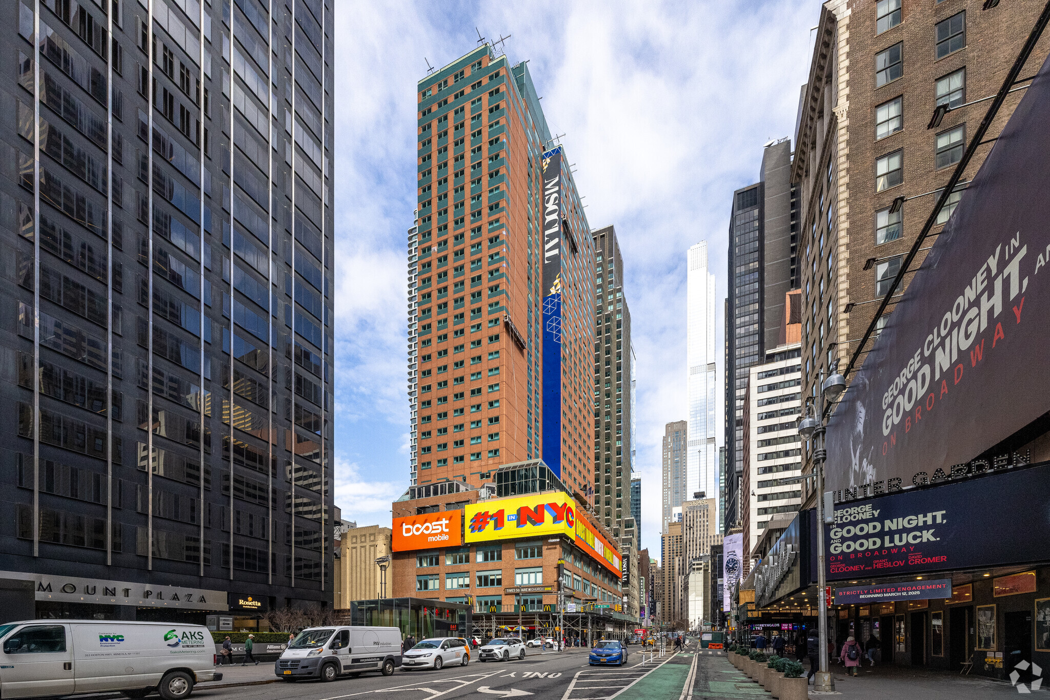 226 W 52nd St, New York, NY à louer Photo principale– Image 1 sur 7