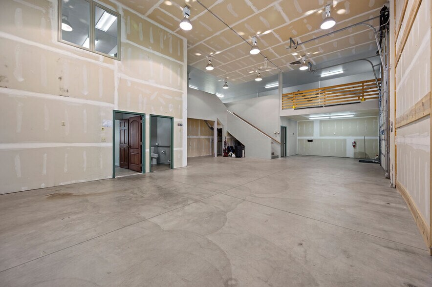 560 S Commercial Dr, Grand Junction, CO à louer - Photo de l’immeuble – Image 3 sur 11