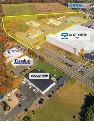 Plus de détails pour 323 Lockhouse Rd, Westfield, MA - Industriel/Logistique à vendre